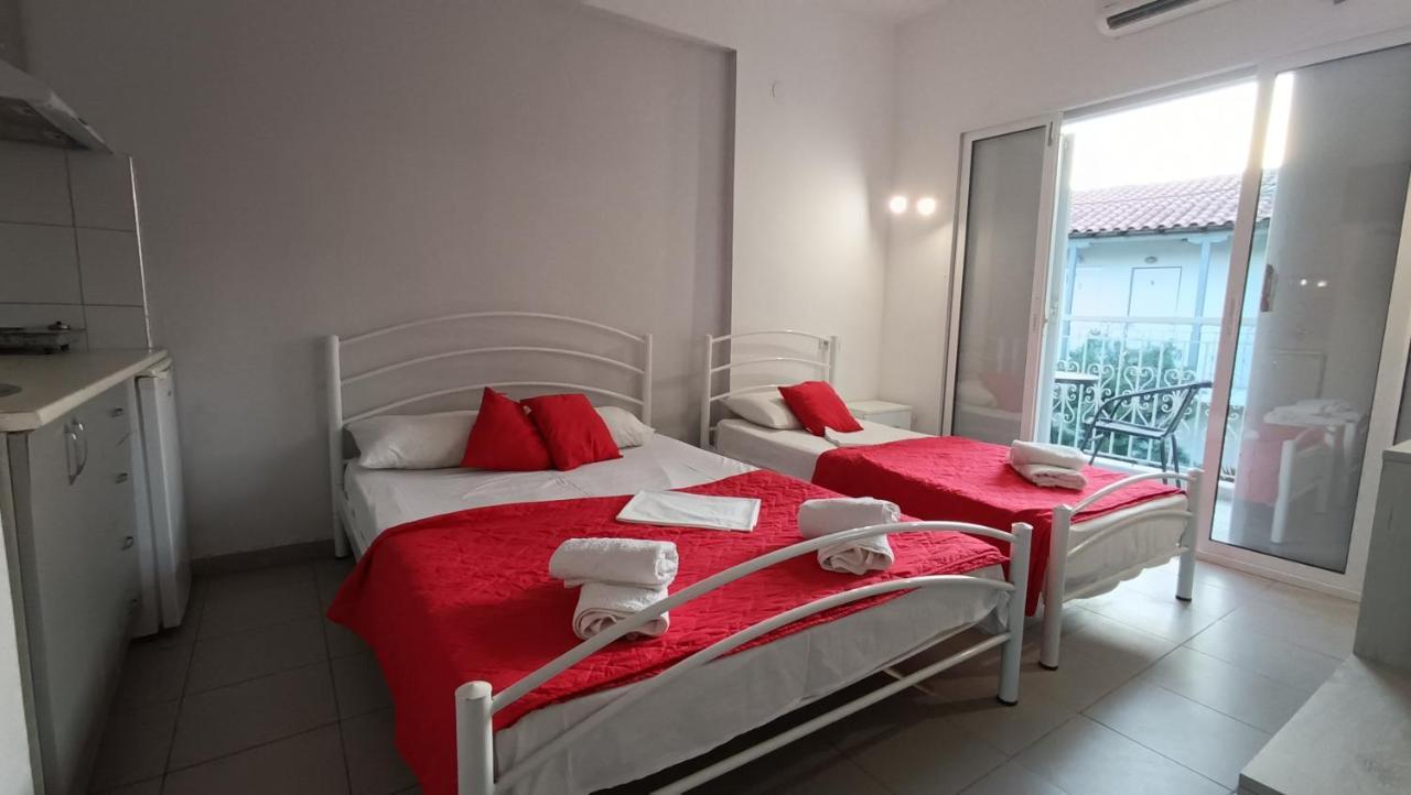 Porto Studios Pefkohori Екстериор снимка